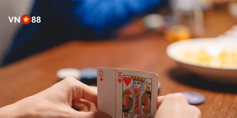 Poker VN88 – Đấu Trí Đỉnh Cao, Đổi Thưởng Lớn 3 Trong khi đó, những người đã có kinh nghiệm hoặc muốn thử thách bản thân thì có thể chơi Omaha hoặc Stud Poker để tăng phần hấp dẫn.