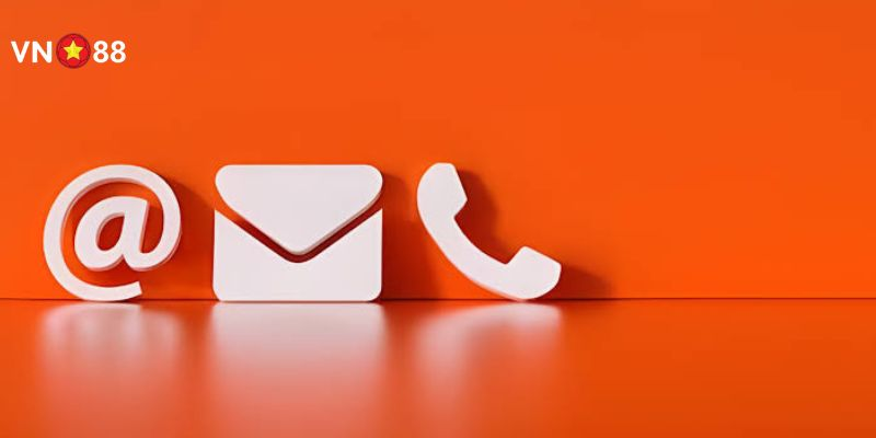 Ưu điểm nổi bật của hình thức này chính là tốc độ phản hồi nhanh, giúp người chơi giải quyết vấn đề trong phút chốc.